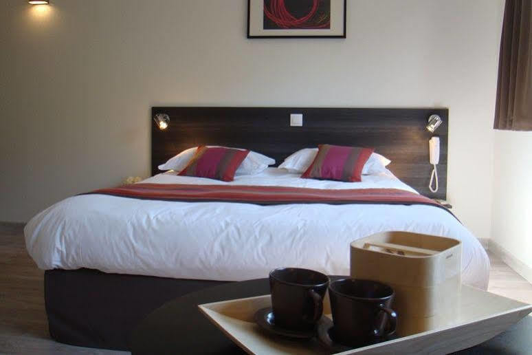 Cote Hotel Legny Екстер'єр фото